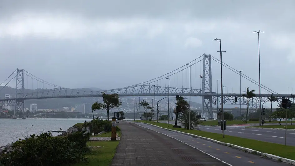 Semana começou com tempo firme, mas deve ter reviravolta na quarta-feira (Foto: Lucas Amorelli, Arquivo NSC)