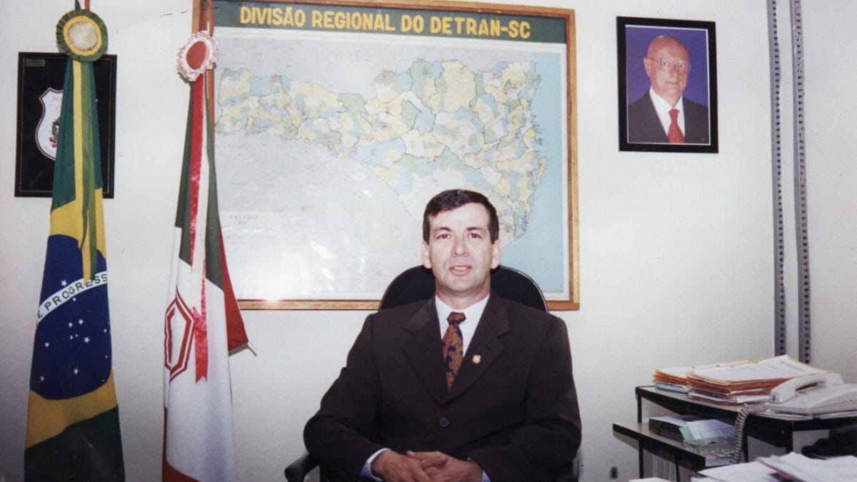 O delegado que ajudou a solucionar mais de 60 mil desaparecimentos em SC (Foto: Redes sociais, Reprodução)
