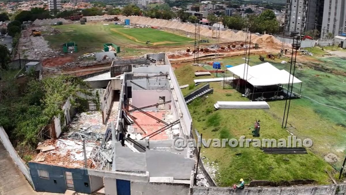 Estádio do Bragantino, time da Série A, aparece completamente demolido
