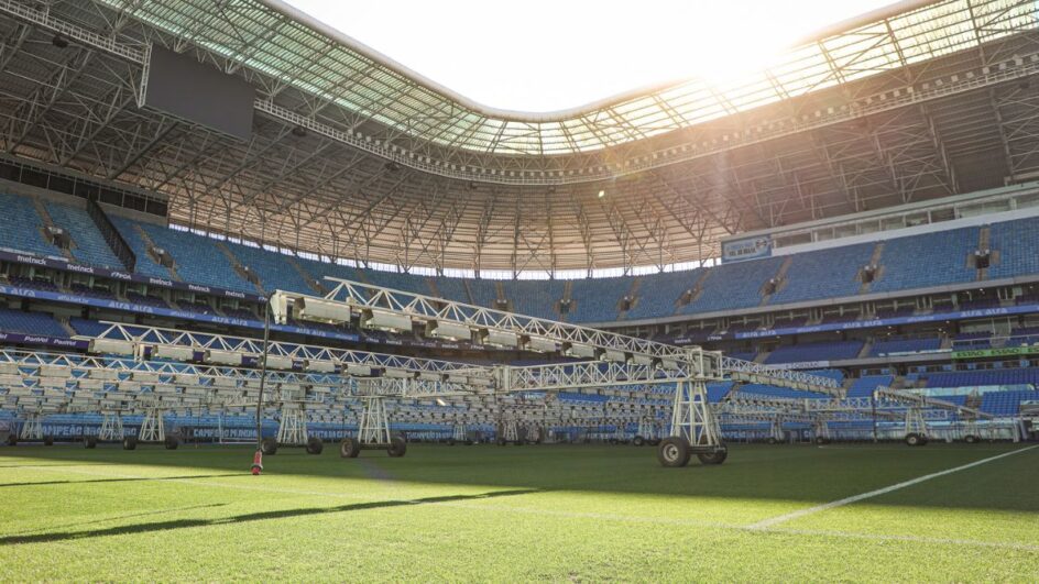 Arena do Grêmio vai trocar o gramado (Foto: Angelo Pieretti).