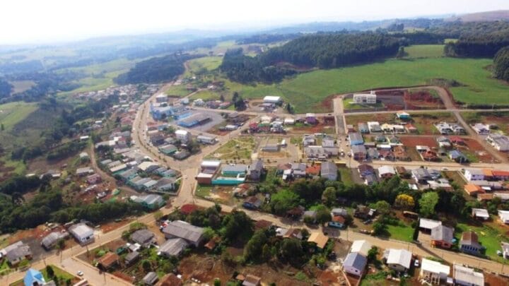 Vista aérea do município de Brunópolis, no Meio-Oeste de Santa Catarina