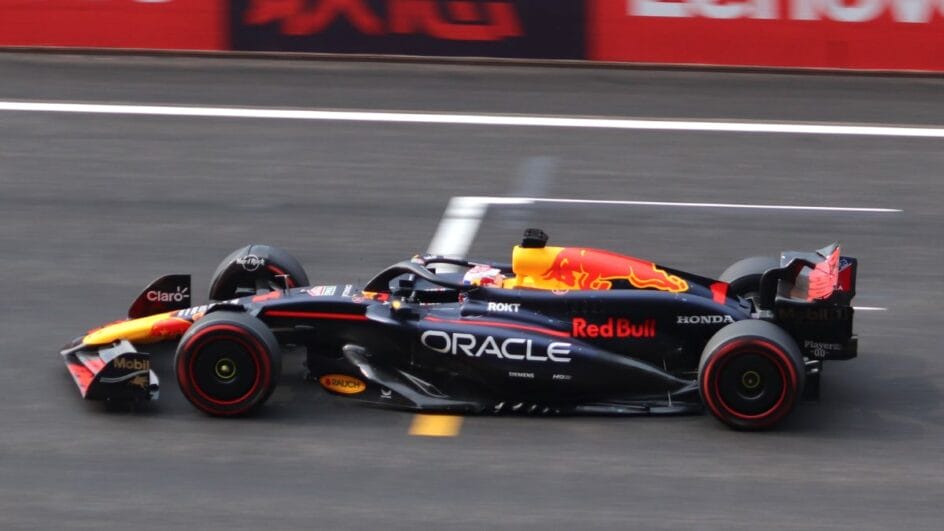 Veja a classificação atualizada da F1 (Foto: Banco de Imagens, Wikimedia Commons)
