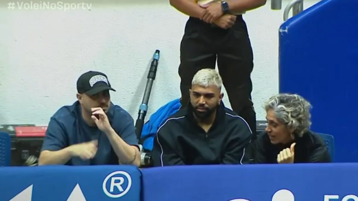 Gabigol assistiu ao jogo Minas x Tijuca Superliga Feminina