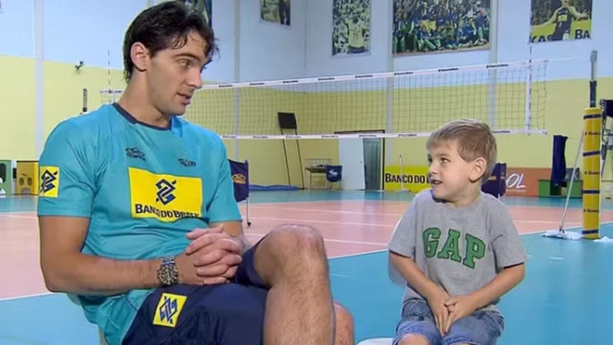 Giba com Patrick no CT da sele&ccedil;&atilde;o de v&ocirc;lei em Saquarema 