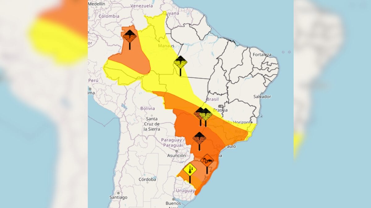 Foto mostra o mapa do Brasil e os estados em alerta laranja do Inmet