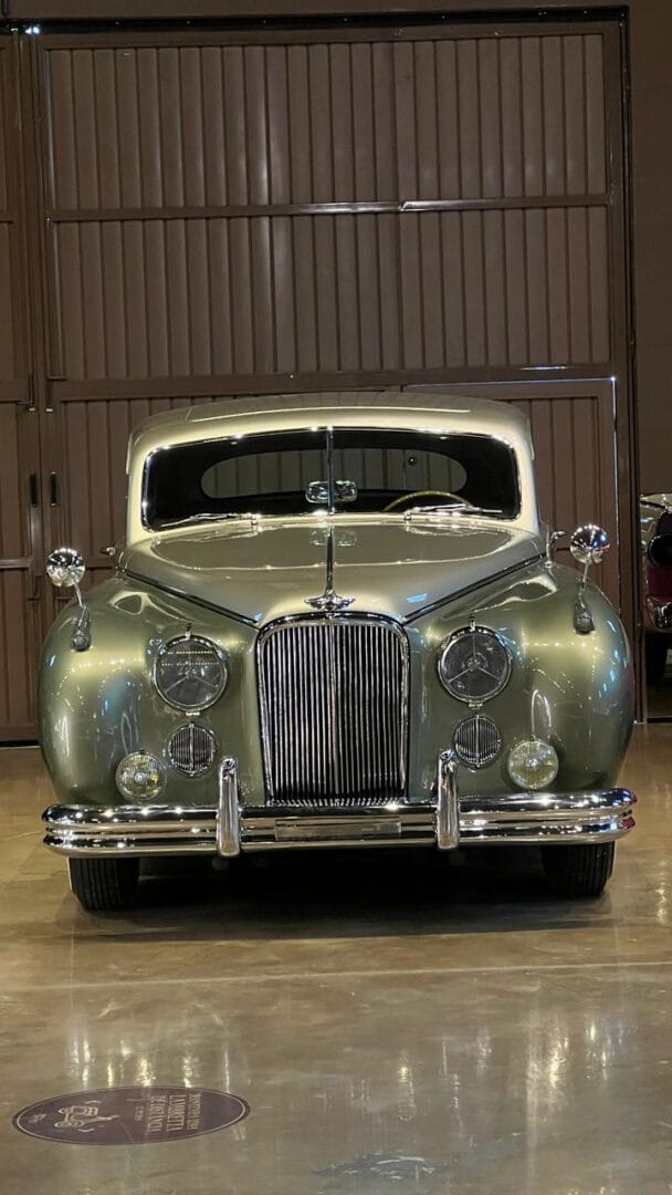 Carro Jaguar Mark VII, de 1955.