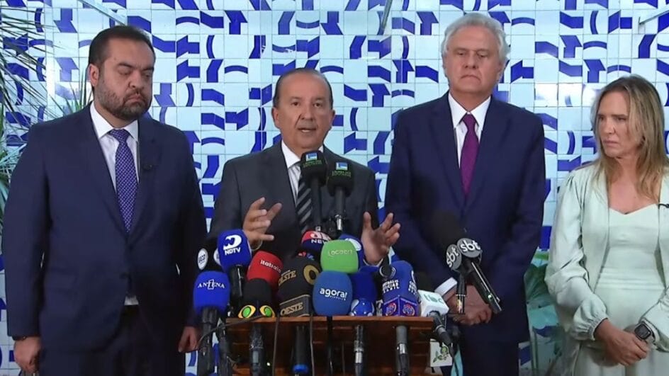 Governadores deram coletiva após reunião com Hugo Motta (Foto: YouTube, Reprodução)