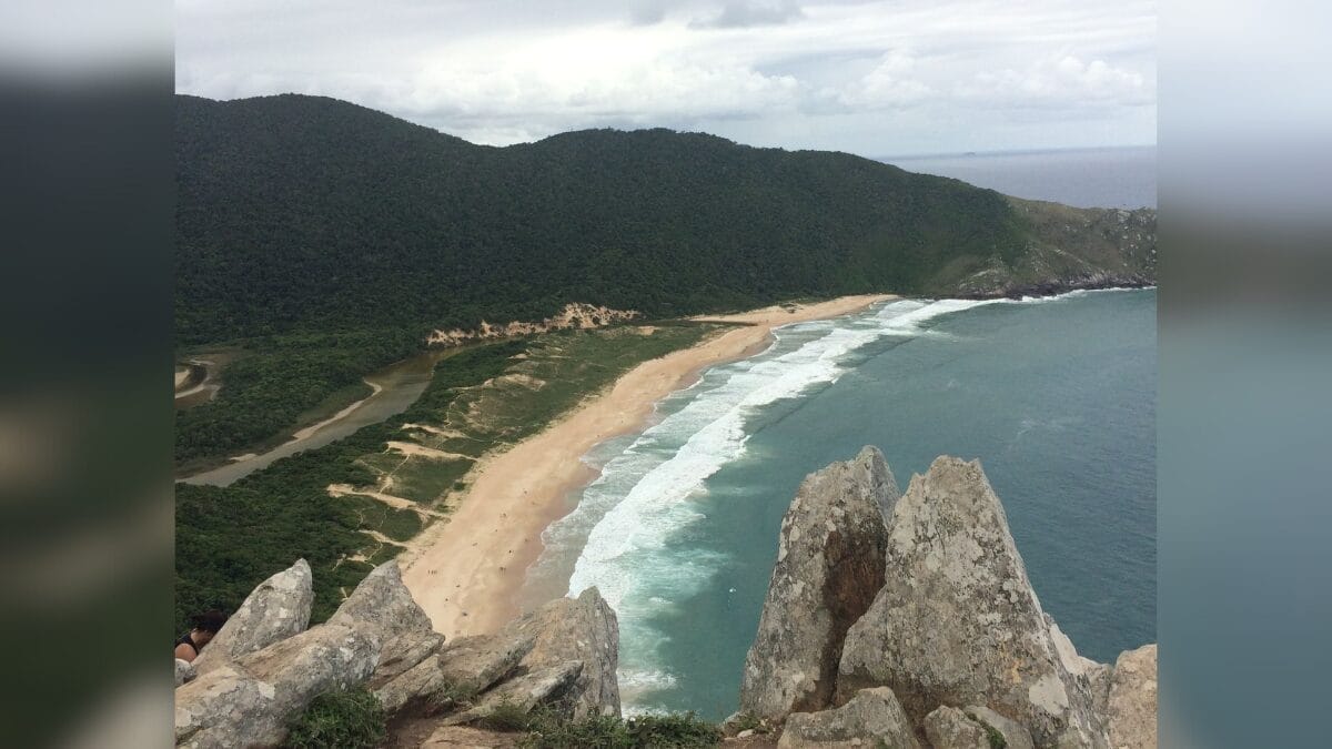 Trilha da Lagoinha do Leste (Foto: Isabéli Bender, Reprodução)