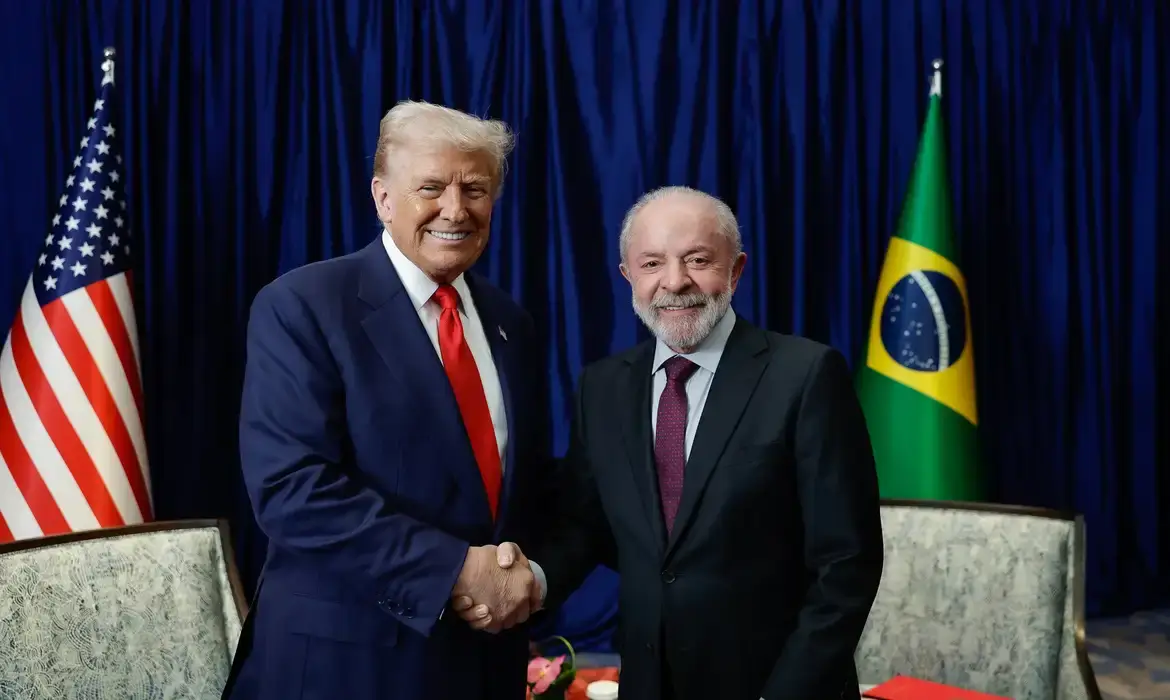Lula e Trump se encontraram em outubro na Malásia (Foto: Ricardo Stuckert, Reprodução)