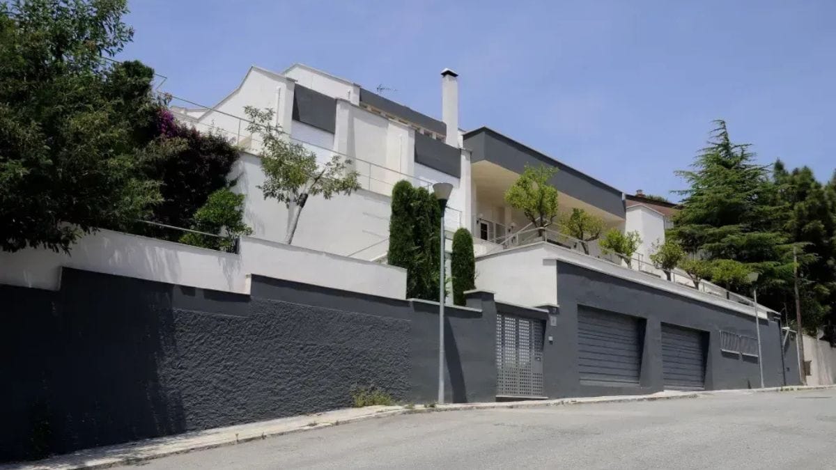 Mansão de Lamine Yamal , nos arredores de Barcelona (Foto: reprodução)