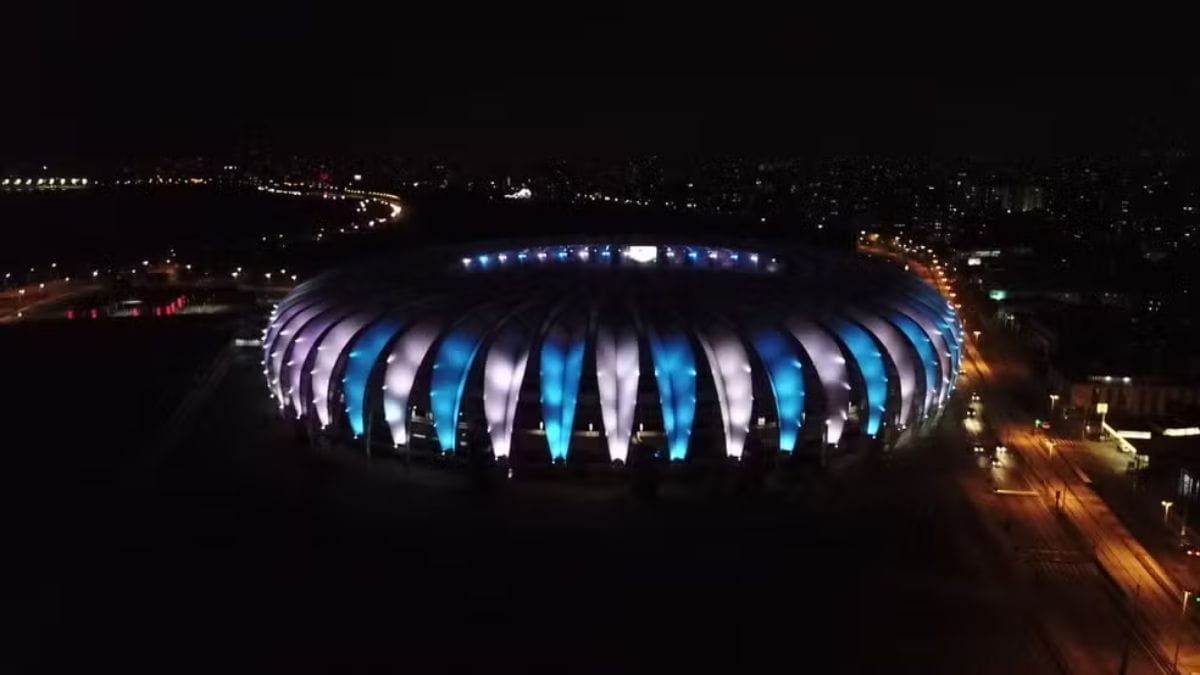 Beira-Rio em homenagem ao Maradona (Foto: Ricardo Duarte, Divulgação Inter)