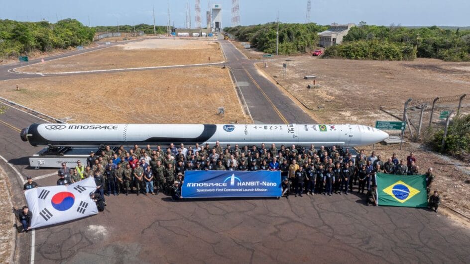 Contagem regressiva para o lançamento do primeiro foguete comercial da história do Brasil (Foto: FAB, divulgação)