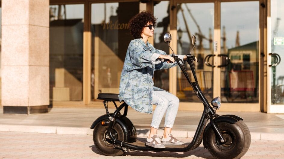 CNH passa a ser exigida para pilotos das motinhas elétricas (Foto: banco de imagens)