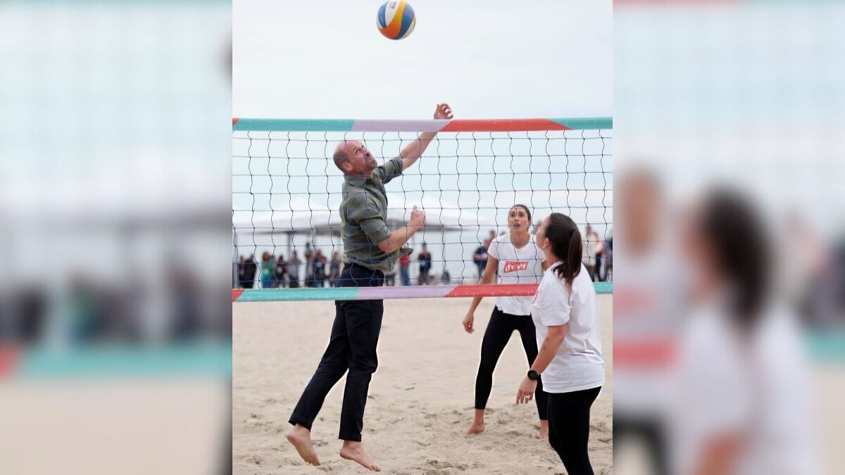 Príncipe mostra suas habilidades no vôlei de praia