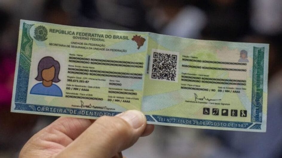 A foto ilustra a nova Carteira de Identidade