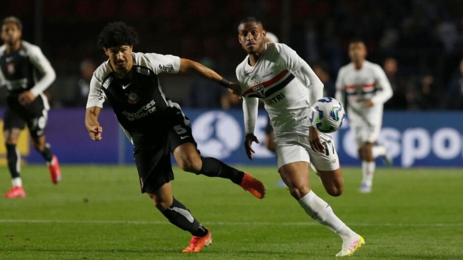 Corinthians e São Paulo jogam pelo Brasileirão (Foto: Rubens Chiri)