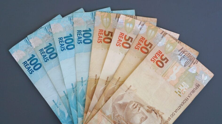 Dinheiro em reais