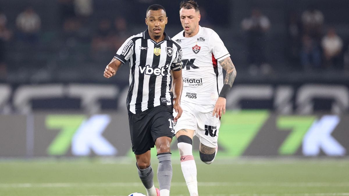 Vitória é o mandante da partida (Foto: Vitor Silva)
