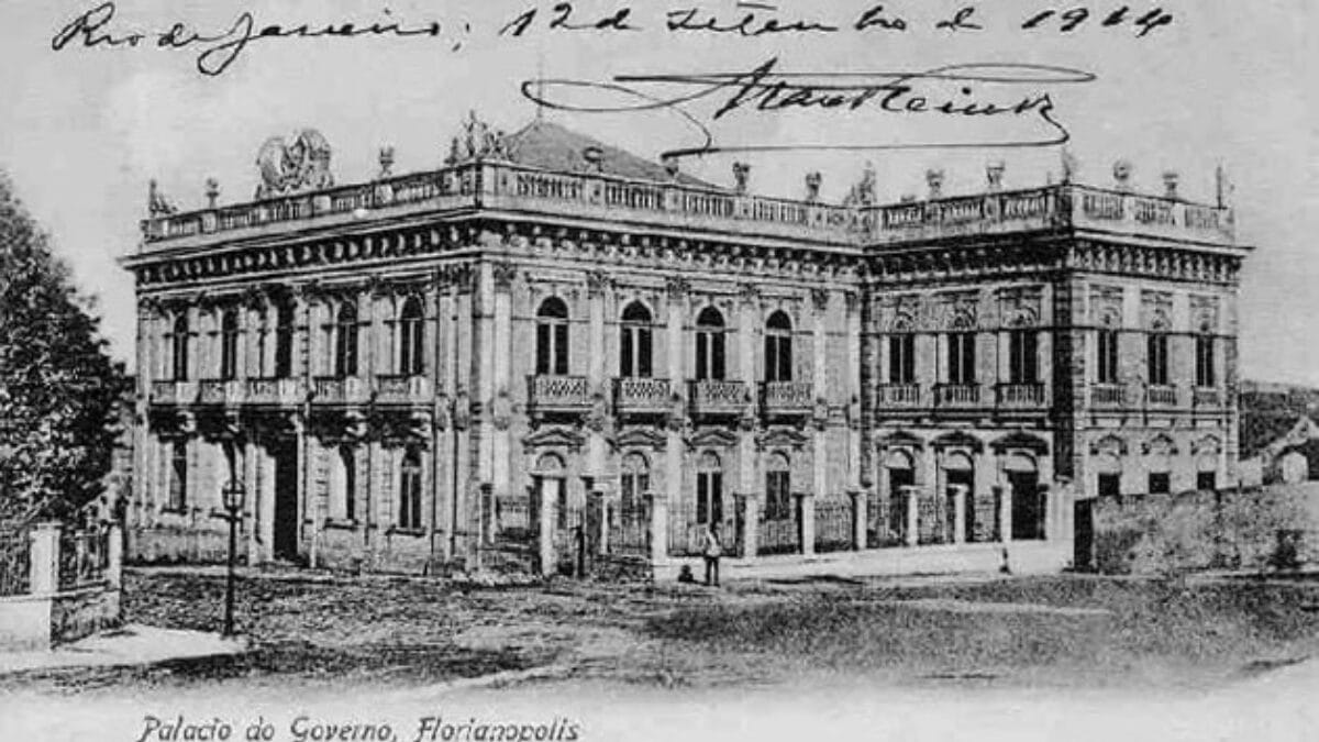 Palácio Cruz e Souza.