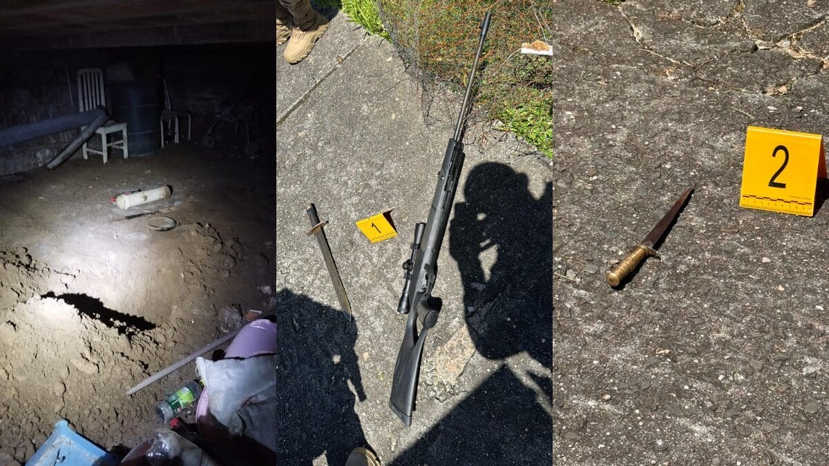 Montagem com três fotos, a primeira mostrando um buraco parcialmente cavado no chão, a segunda de uma espingarda no chão, e a terceira com uma faca no chão.