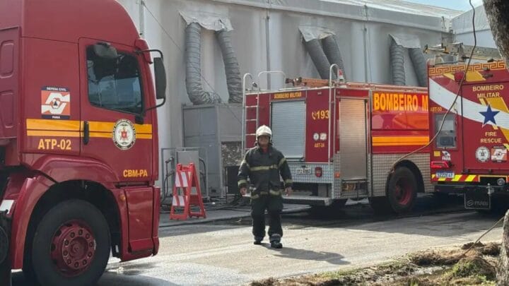 Incêndio foi registrado na tarde de quinta-feira (20) (Foto: Tânia Rêgo/Agência Brasil)