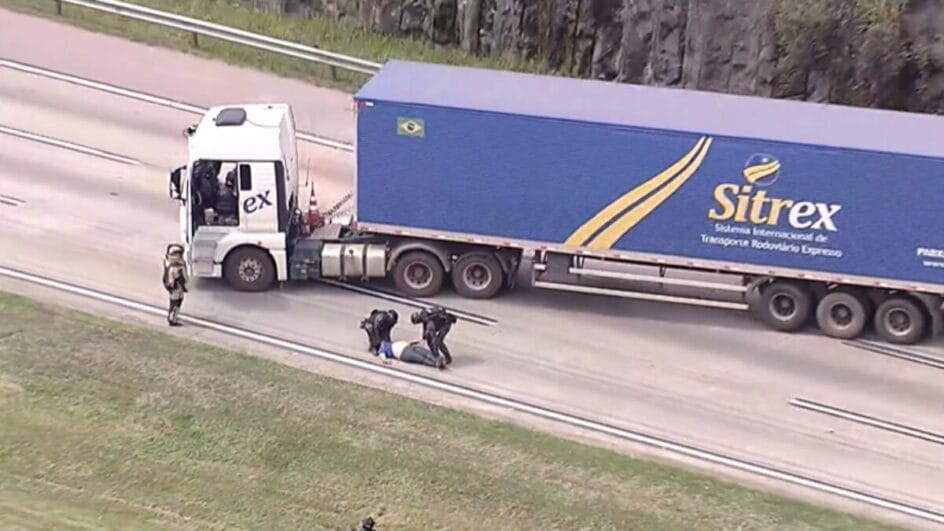 Rodoanel ficou bloqueado por cinco horas (Foto: TV Globo, Reprodução)