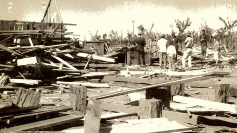Estragos causados por tornado em Canoinhas em 1959 (Foto: Arquivo Câmara dos Deputados, Reprodução)