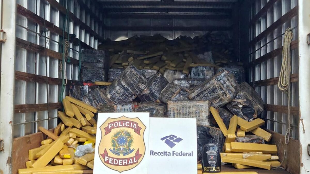 Drogas em caminh&atilde;o de leite