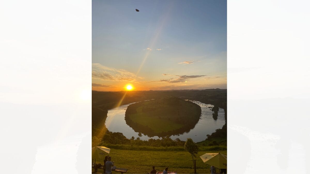Rio com formato de “Volta do Dedo”
