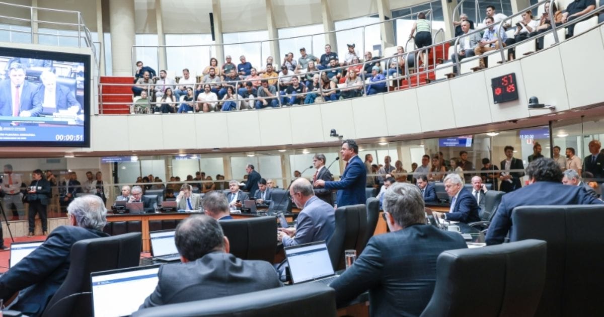 Plenário da Alesc, durante a votação dos projetos, na tarde de quarta-feira (10)