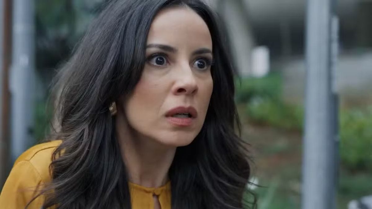 Andréia Horta é Zenilda na novela Três Graças