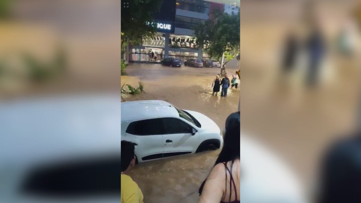 Chuva no Centro de Florianópolis em 19 de dezembro de 2025