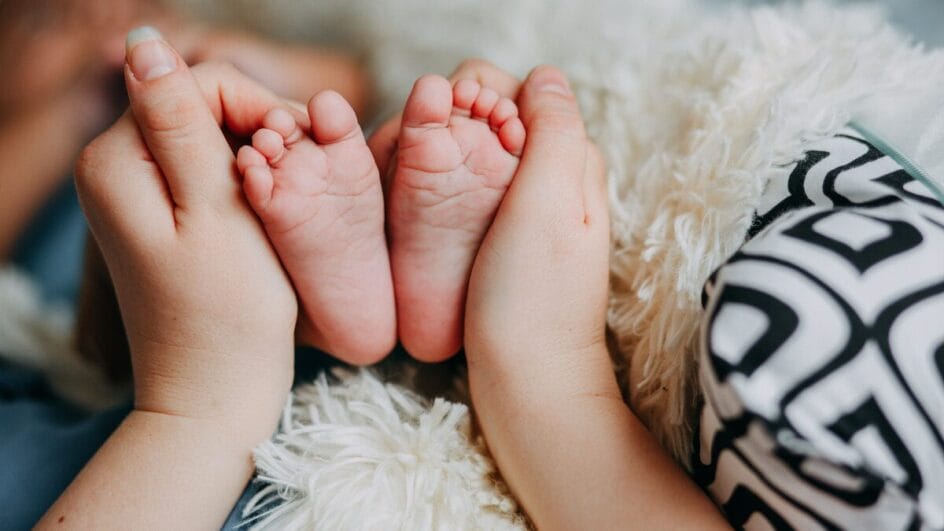 Com Helena e Cecília no topo, nomes femininos estão entre os mais registrados em SC em 2025