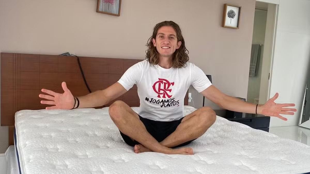 Filipe Luís vive na Barra da Tijuca, na Zona Oeste do Rio de Janeiro (Foto: Redes sociais, Reprodução)