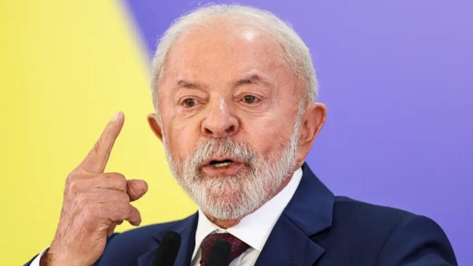 Brasília (DF), 18/12/2025 - O presidente Luiz Inácio Lula da Silva dá entrevista coletiva durante café da manhã com jornalistas, no Palácio do Planalto.