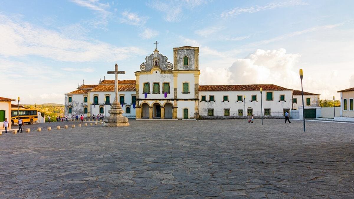Explore o destino que preserva a essência da União Ibérica em cada uma de suas ladeiras (Foto: Paul R. Burley/Wikimedia Commons)