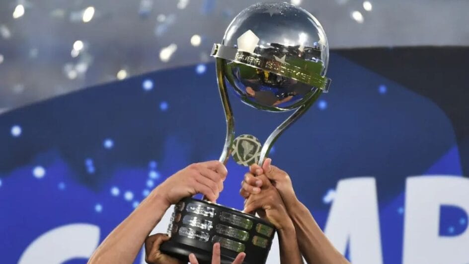 Taça da Copa Sul-Americana (Foto: Staff Images, Conmebol)