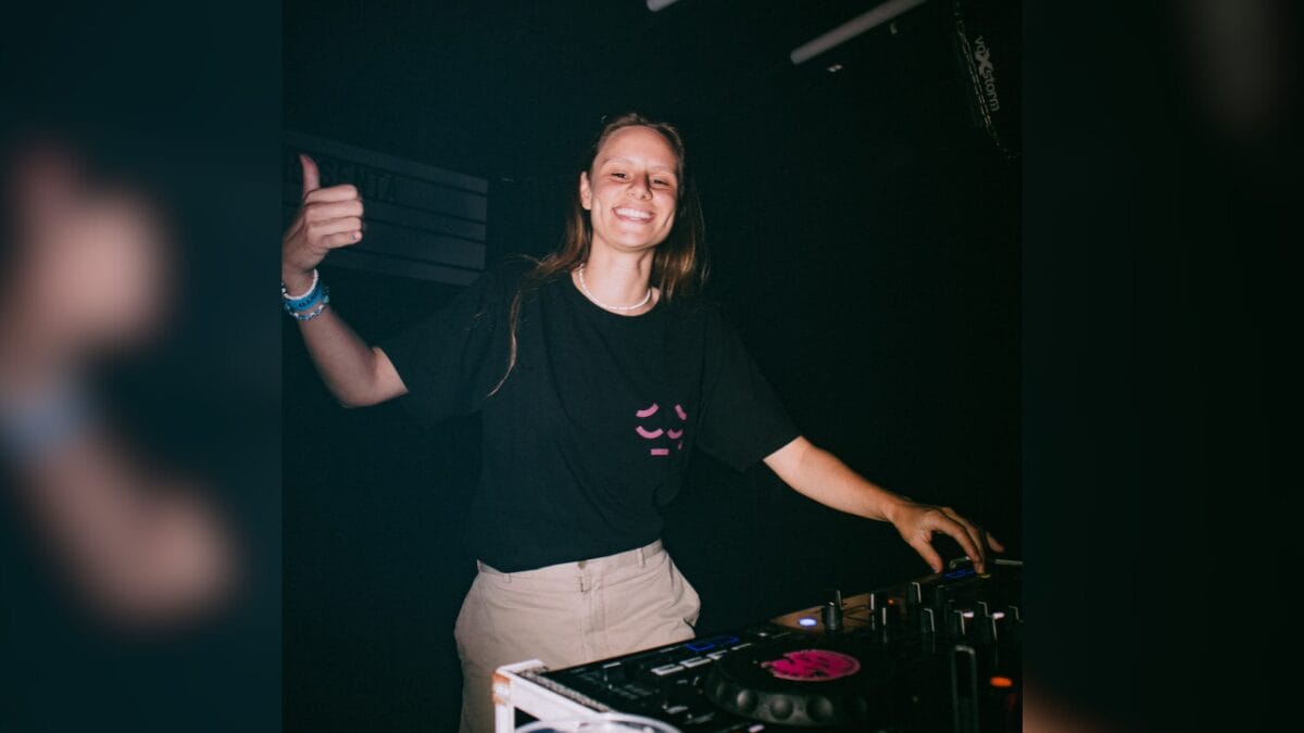 A Maneira DJ, nome artístico de Sophia, transformou um convite despretensioso em 2022 em uma carreira promissora (Foto: Acervo pessoal, Reprodução)