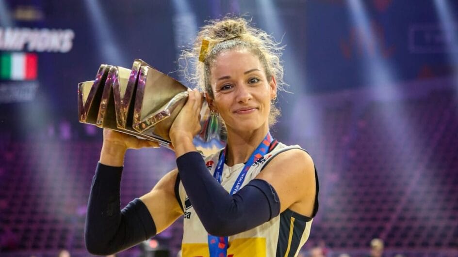 Monica De Gennaro, da Itália, eleita a melhor líbero e a MVP