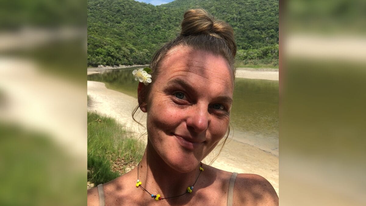 Fabiana Lenz, de 32 anos, foi atacada por uma capivara ao mergulhar na lagoa da Lagoinha do Leste, em Florianópolis