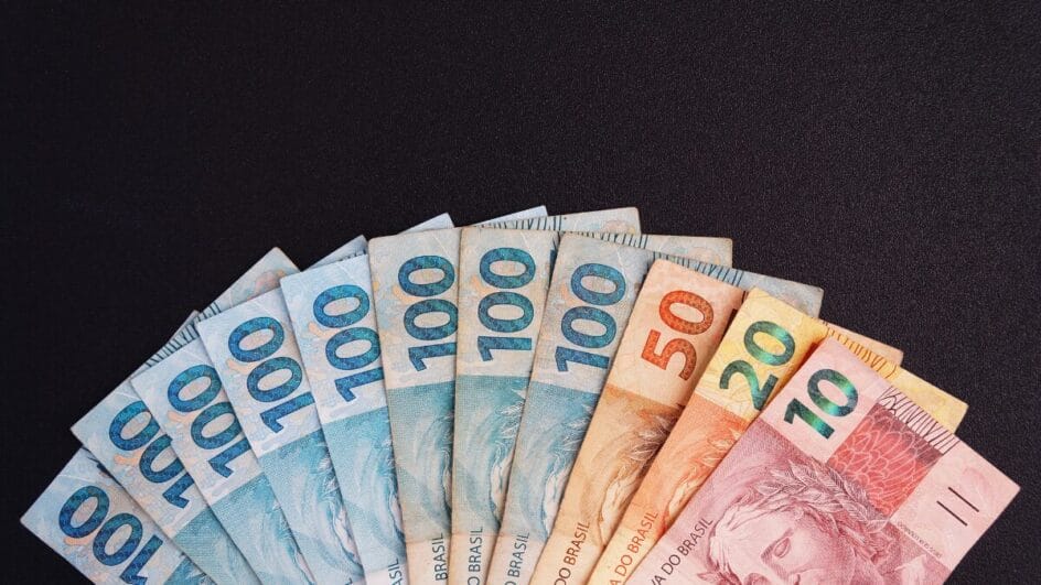 Quanto será o aumento do salário mínimo em 2026 e a data que ele estará disponível