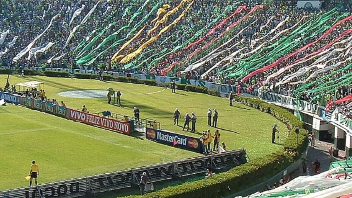 Estádio Parque Antárctica, do Palmeiras, antes da reforma (Foto: Leonef, Wikimeida Commons, banco de imagens)