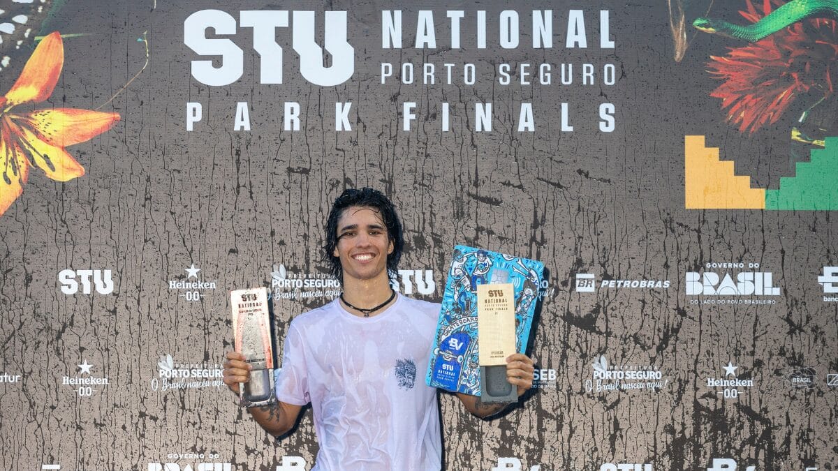 Pedro Carvalho com trof&eacute;us no Park Final STU National 2025