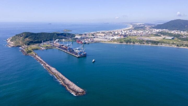 Vista aérea do Porto de Imbituba