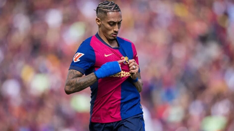 Raphinha comemora gol contra o Real Madrid pela La Liga (Foto: Eric Alonso, Barcelona)