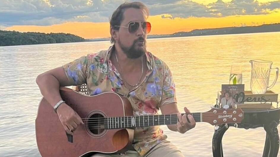 Canto Mauri, irmão de Chitãozinho e Xororó