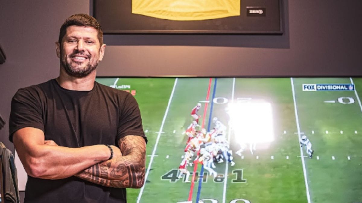 Zagueiro Fábio Luciano