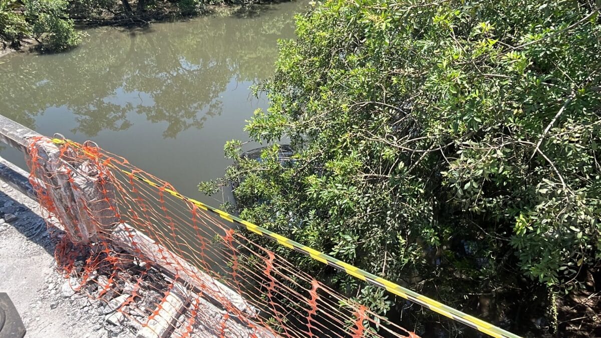 Dos três ocupantes, apenas um precisou ser encaminhado ao hospital (Foto: Carol Fernandes, Reprodução)