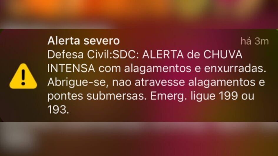 Alerta foi emitido nos celulares de moradores da Grande Florianópolis (Foto: Reprodução)