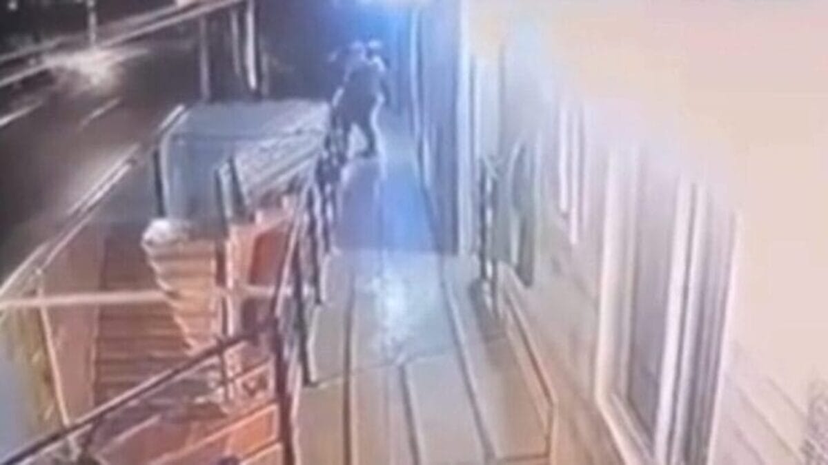 Três homens foram presos em Manaus, na manhã desta terça-feira (16), suspeitos de matar Alexandre Araújo Brandão, de 37 anos, e balear um bebê, em outubro (Foto: Reprodução)